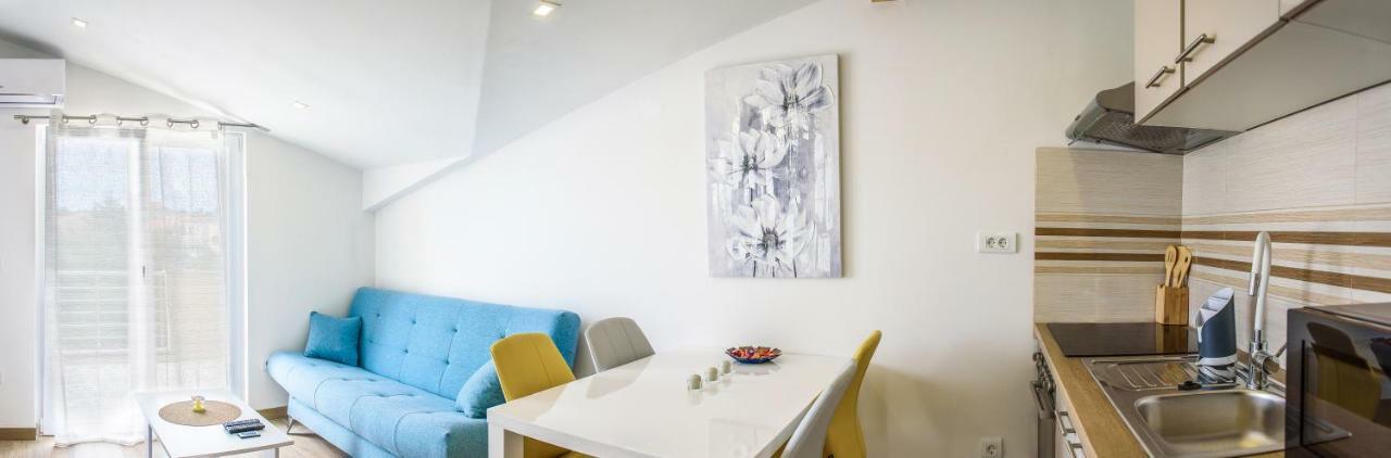 Apartman Nina Appartamento Zara Esterno foto